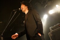 開演の挨拶をする有江嘉典。（Photo by Chiyori）