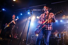 百々和宏とテープエコーズ（Photo by Chiyori）