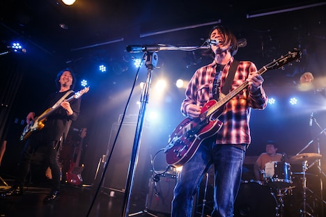 百々和宏とテープエコーズ(Photo by Chiyori)