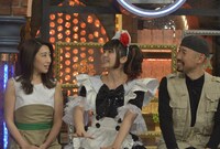 左から木嶋真優、小鳩ミク、渡部陽一。(c)NTV
