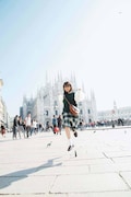 与田祐希2nd写真集「無口な時間」より。(撮影:菊地泰久)