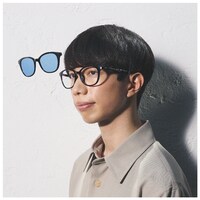 「Zoff NIGHT&DAY」×LUCKY TAPESの高橋海（Vo, Key）のビジュアル。