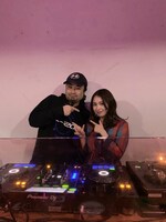 左から長谷川陽平、脇田もなり。