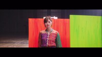 乃木坂46「しあわせの保護色」ミュージックビデオのワンシーン。