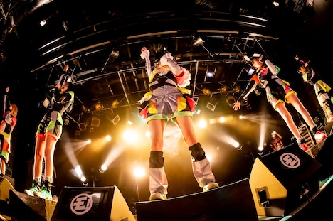 「ゆるめるモ！サプライザーツアー」大阪公演より。（Photo by shinz）