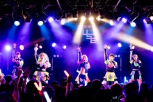 「ゆるめるモ！サプライザーツアー」大阪公演より。（Photo by shinz）