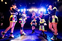 「ゆるめるモ！サプライザーツアー」大阪公演より。（Photo by shinz）