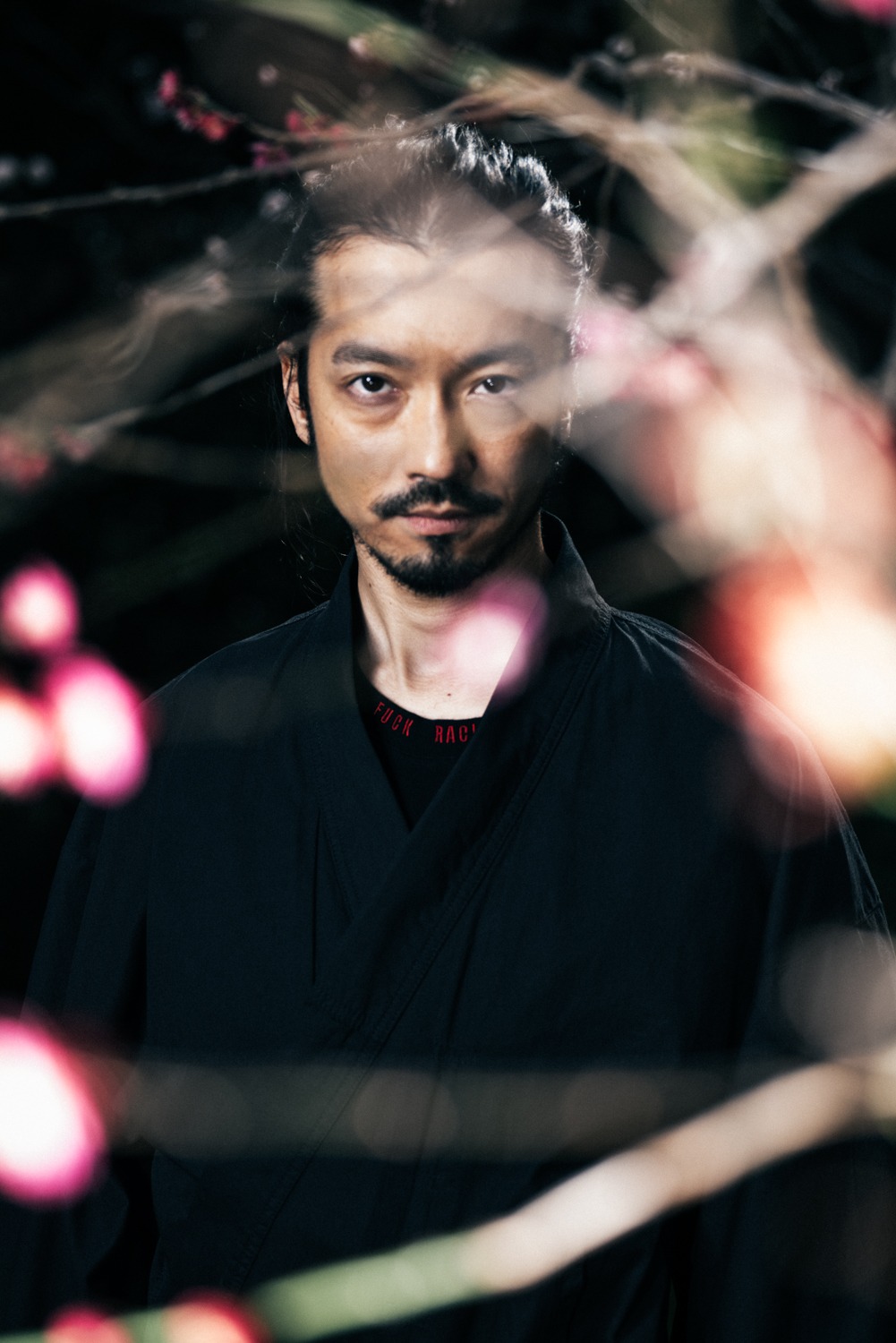 glamb×金子ノブアキコラボレーションビジュアル。