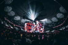 amazarashi「朗読演奏実験空間“新言語秩序”」の様子。