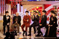 優秀主演男優賞の受賞者。右から2人目がGACKT。