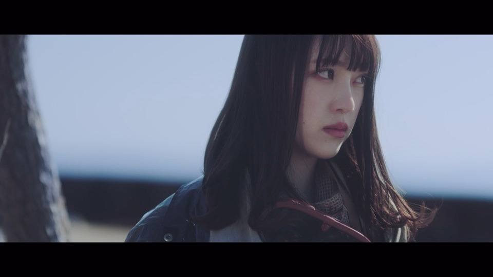 乃木坂46「アナスターシャ」ミュージックビデオのワンシーン。
