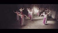 乃木坂46「アナスターシャ」ミュージックビデオのワンシーン。