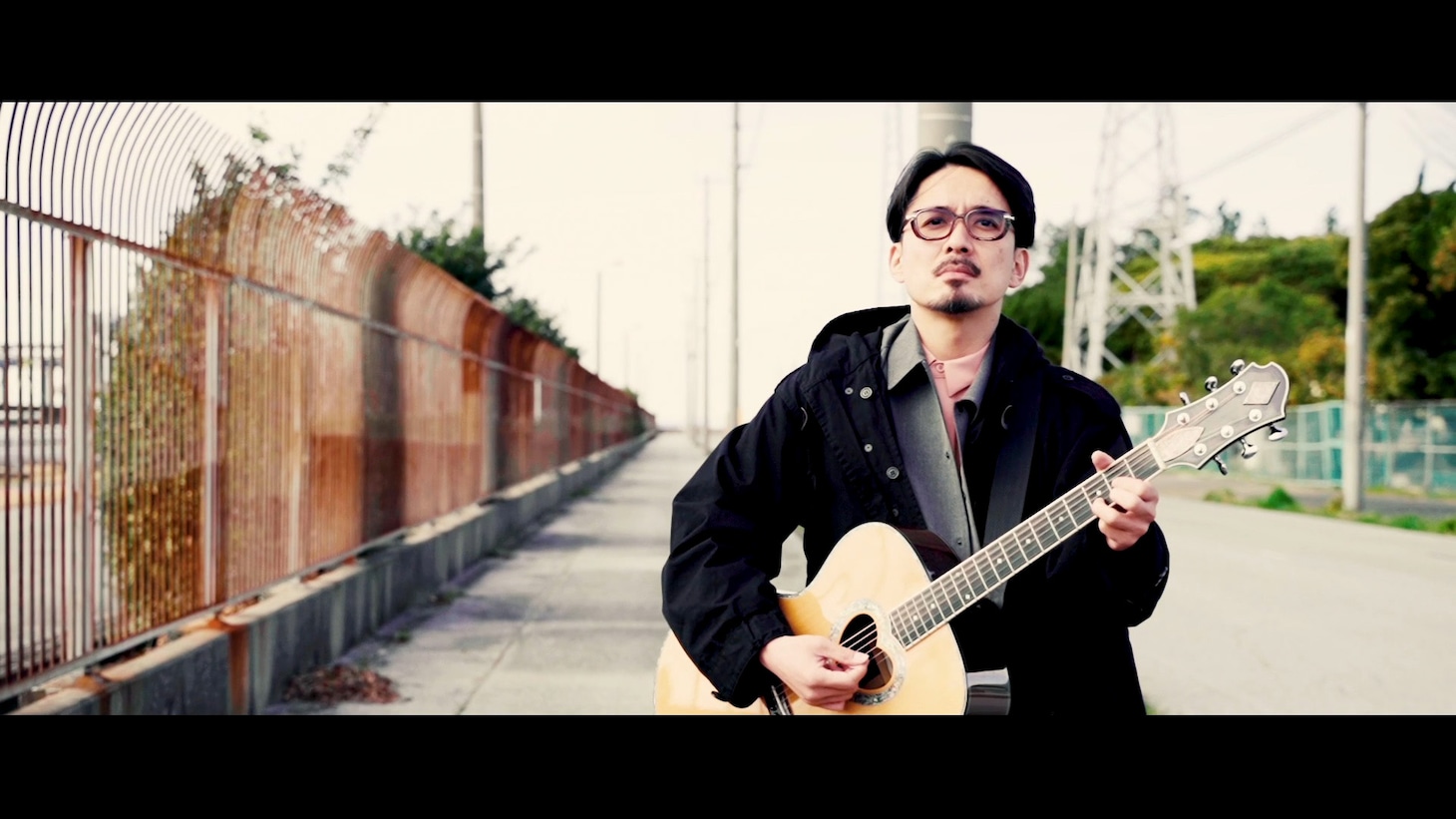フルカワユタカ「Yesterday Today Tomorrow」ミュージックビデオより。