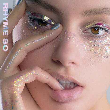 RHYME SO「Fashion Blogger」ジャケット