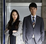 「サイレント・ヴォイス 行動心理捜査官・楯岡絵麻 Season2」出演者。左から栗山千明、馬場徹。 (c)「サイレント・ヴォイス」製作委員会 2020