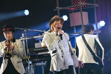 東京スカパラダイスオーケストラとTAKUMA（10-FEET）。