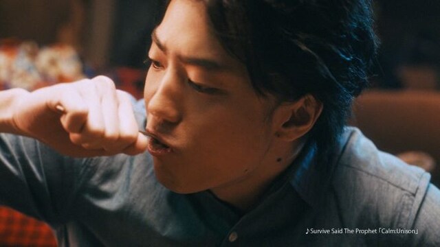 マルハニチロ「WILDish」CMのワンシーン。