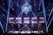 「Da-iCE BEST TOUR 2020 -SPECIAL EDITION-」の様子。（撮影：田中聖太郎写真事務所）