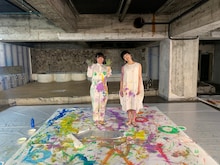 左から眉村ちあき、Ree。