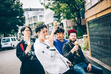 SMTK。左から細井徳太郎（G）、松丸契（Sax）、石若駿（Dr）、マーティ・ホロベック（B）。