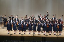 STU48と広島交響楽団。(c)STU