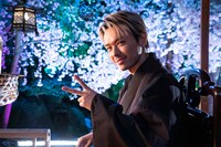 じゃらん2020春CM「今市隆二と旅しよう。」編の撮影時の様子。