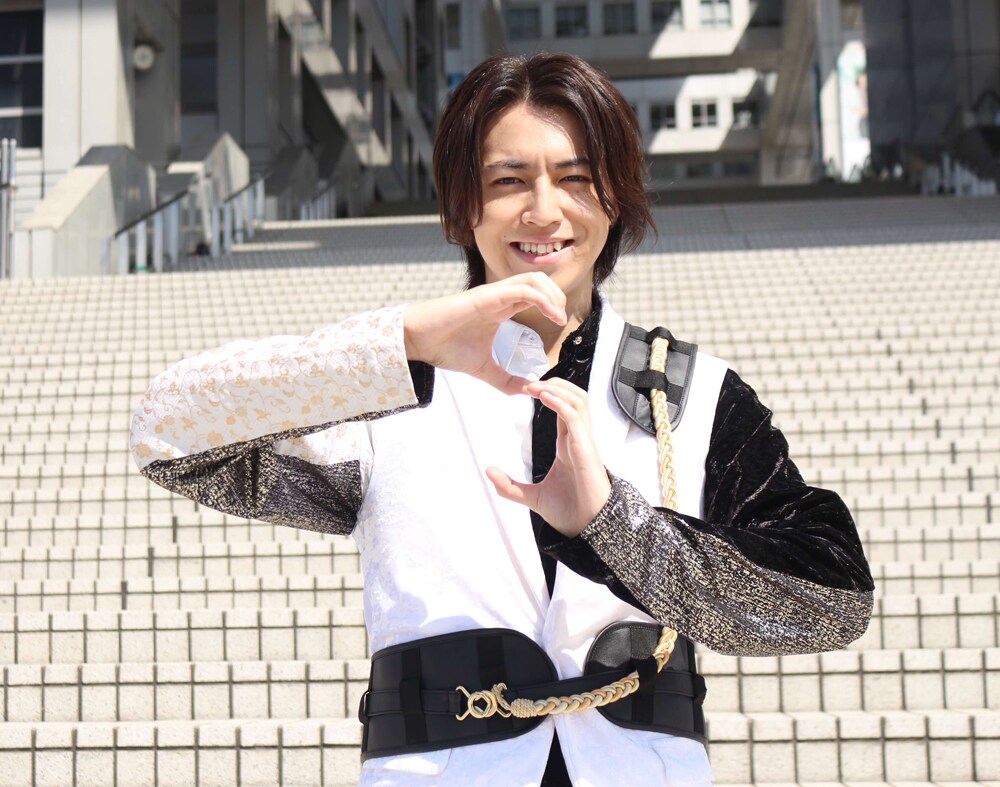 超特急タカシ“太陽”のような笑顔でフジ「次ナルTV-S」メインMCに就任