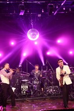 東京スカパラダイスオーケストラ「TOKYO SKA JAM “8”」より。