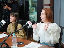 左から逢田梨香子、高槻かなこ。（写真提供：TOKYO FM）
