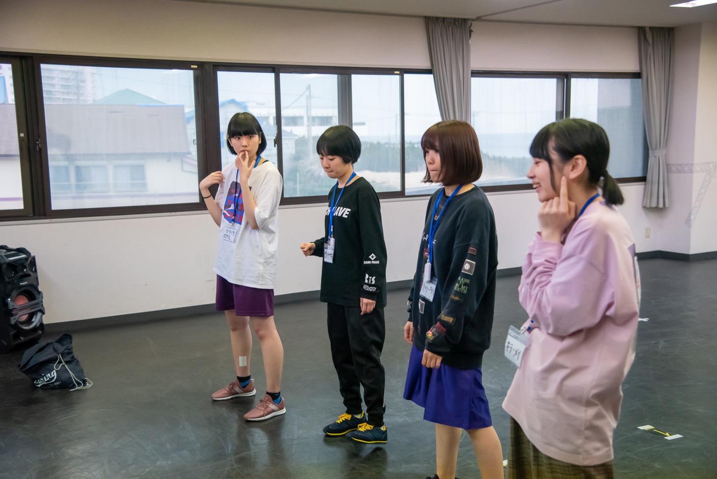 練習中のチームファック。