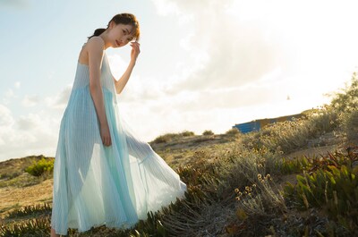 堀未央奈2nd写真集より。（Photo by Takeo Dec.）