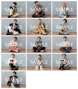 SEVENTEEN「舞い落ちる花びら（Fallin' Flower）」タワーレコード特典クリアポストカードサンプル画像。