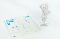 初回限定盤に付属するアクリルスタンド