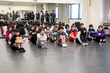 「WACK合同オーディション2020」3日目より昼のダンス審査の様子。