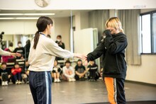 トト・パーティン・トト、セントチヒロ・チッチ（BiSH）。