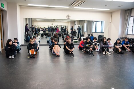 「WACK合同オーディション」4日目昼のダンス審査後の様子。