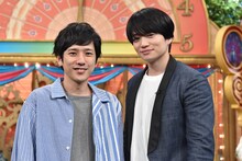 左から二宮和也（嵐）、菊池風磨（Sexy Zone）。