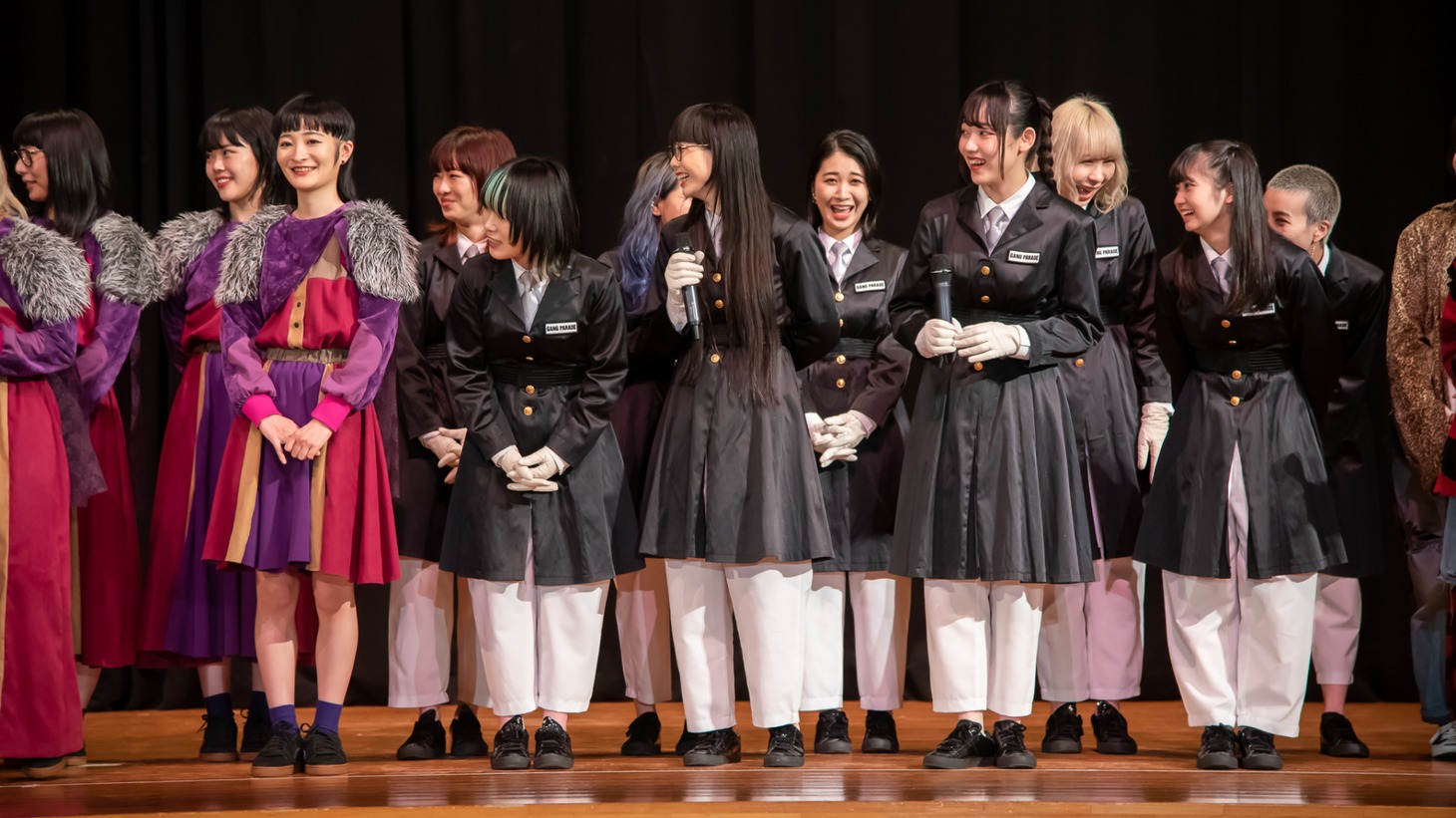 「WACK合同オーディション2020」最終審査発表の様子。