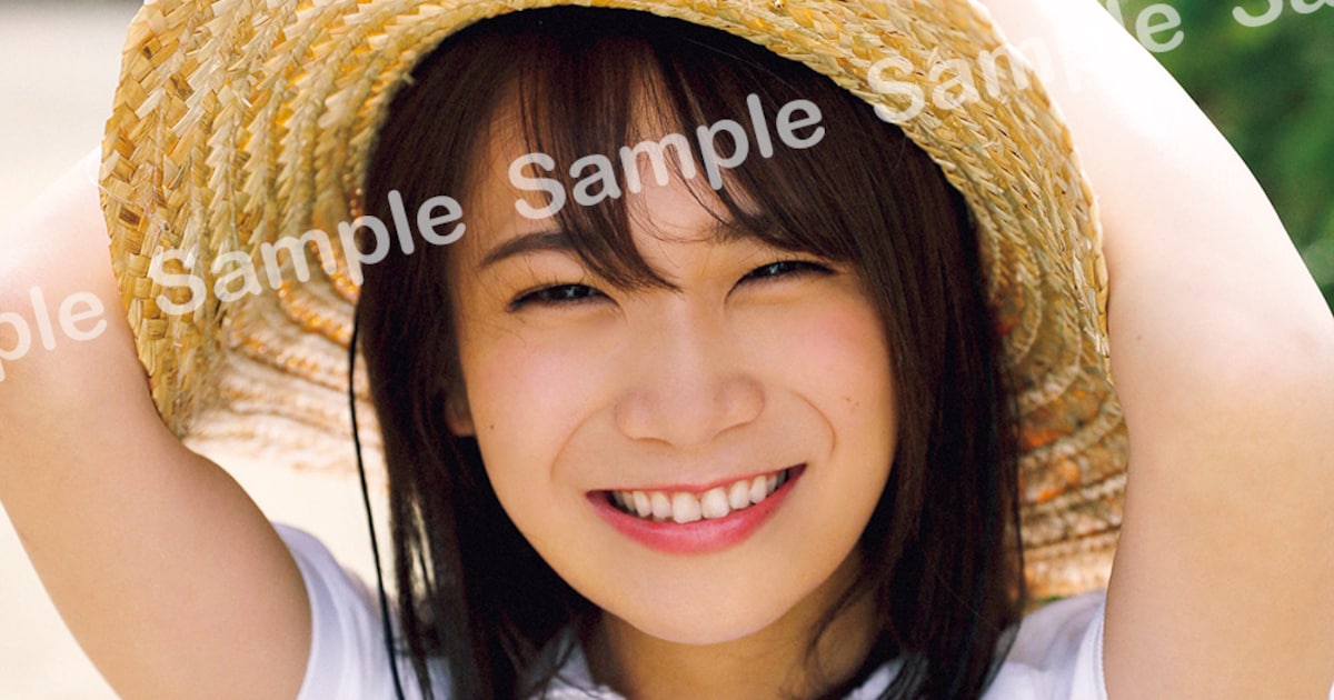 乃木坂46秋元真夏、2nd写真集「しあわせにしたい」封入特典ポスト 