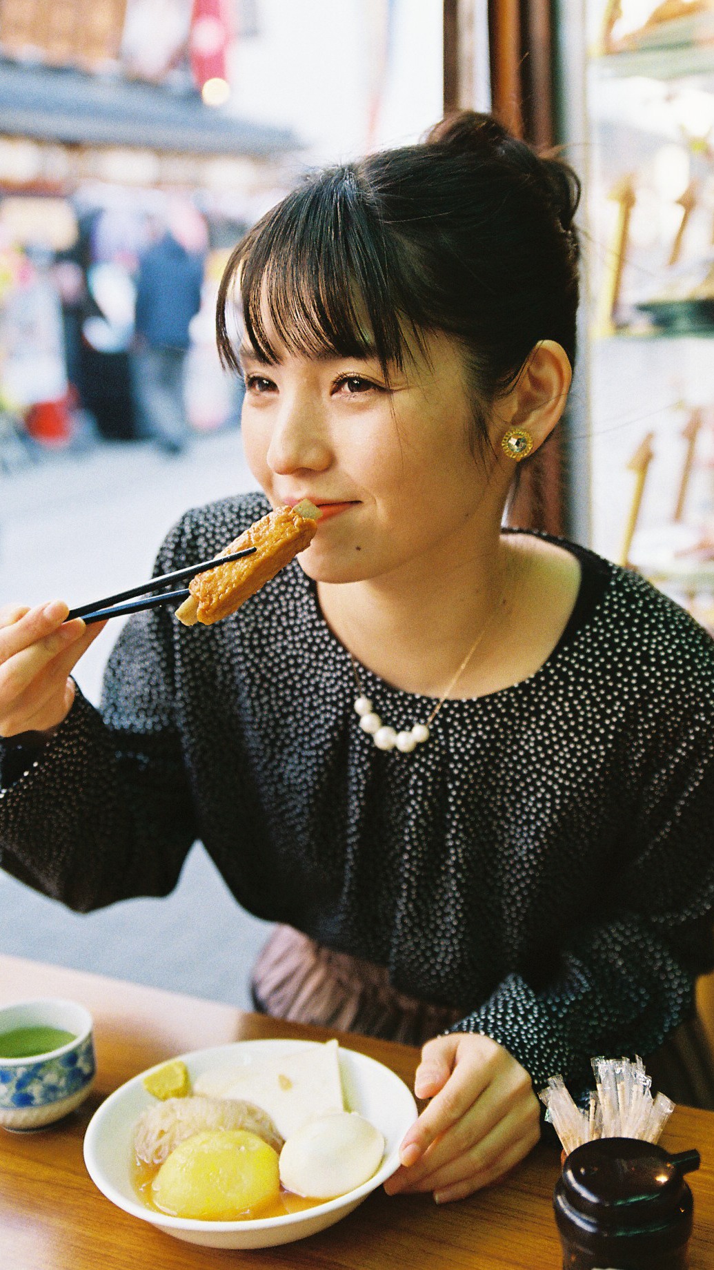 コラボ写真集「#さゆみGenic」より。