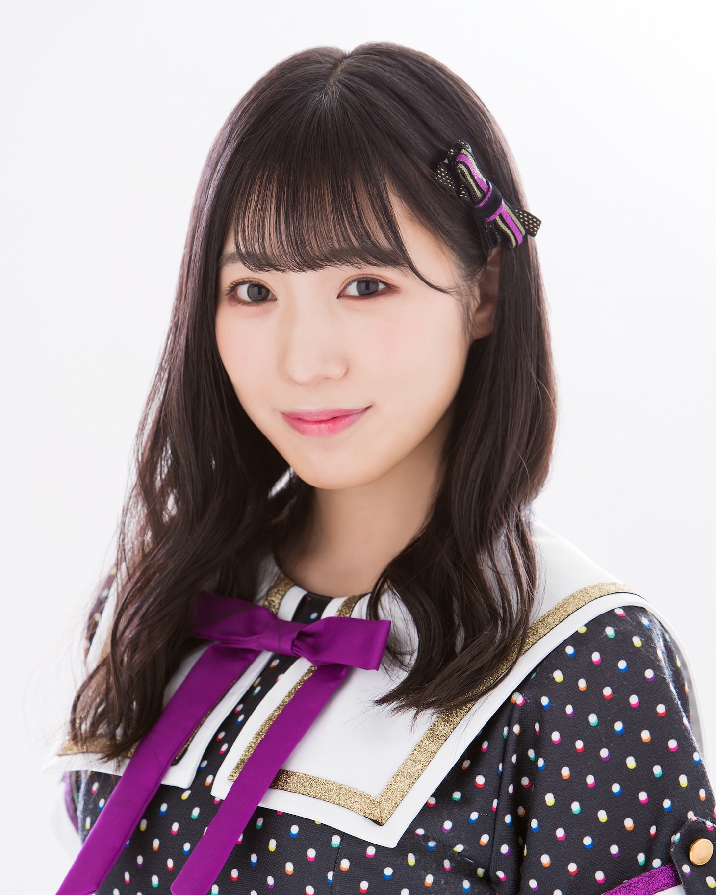 横野すみれ