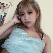 ななせぐみ「Dolphin chill in my room 平和」ジャケット