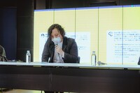 スガナミユウ（LIVE HAUS）