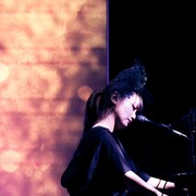 大塚愛、東名阪ピアノ弾き語りツアーよりライブ映像4曲公開