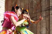 左から小泉遥香、吉川ひより。（撮影：佐々木康太）