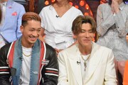 読売テレビ・日本テレビ系「ダウンタウンDX」2020年4月2日放送回より、左からSWAY（DOBERMAN INFINITY）、KAZUKI（DOBERMAN INFINITY）。(c)NTV