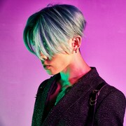 MIYAVIが子供たちと「スッキリ」生出演、自宅からパフォーマンス