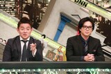 左から井戸田潤（スピードワゴン）、加藤シゲアキ（NEWS）。(c)フジテレビ