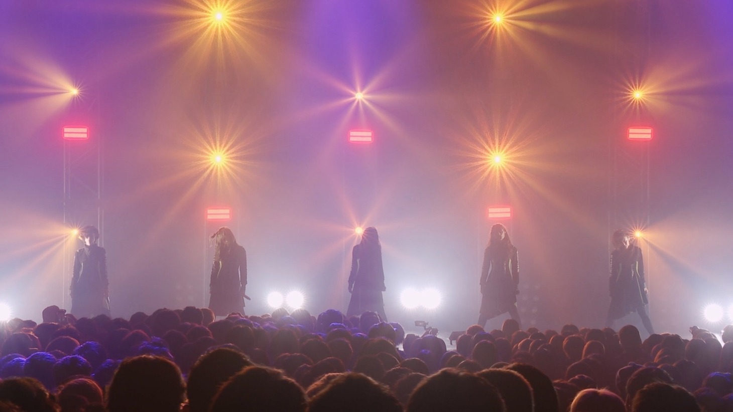 「EMPiRE / 2020.12.19 at Zepp DiverCity "EMPiRE'S GREAT ESCAPE TOUR FiNAL"」より。