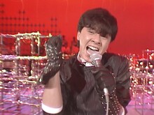 「西城秀樹 IN 夜のヒットスタジオ」のワンシーン。